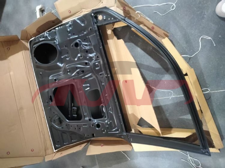 For Toyota 2372007-2011 Landcruiserfj200&nbsp;front Door W/o Hole&nbsp;l:67002-60671 R:67001-60671, Land Cruiser Car Accessories Catalog, Toyota  Car Parts-L:67002-60671 R:67001-60671