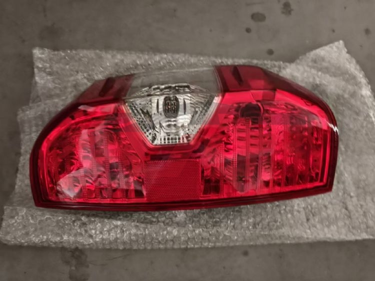 For Toyota 11352014-2015 Tundra&nbsp;tail Lamp&nbsp;l:81560-0c101 R:81550-0c101  L:to2800193  R:to2800193, Toyota  Auto Parts, Tundra Auto Parts-L:81560-0C101 R:81550-0C101  L:TO2800193  R:TO2800193