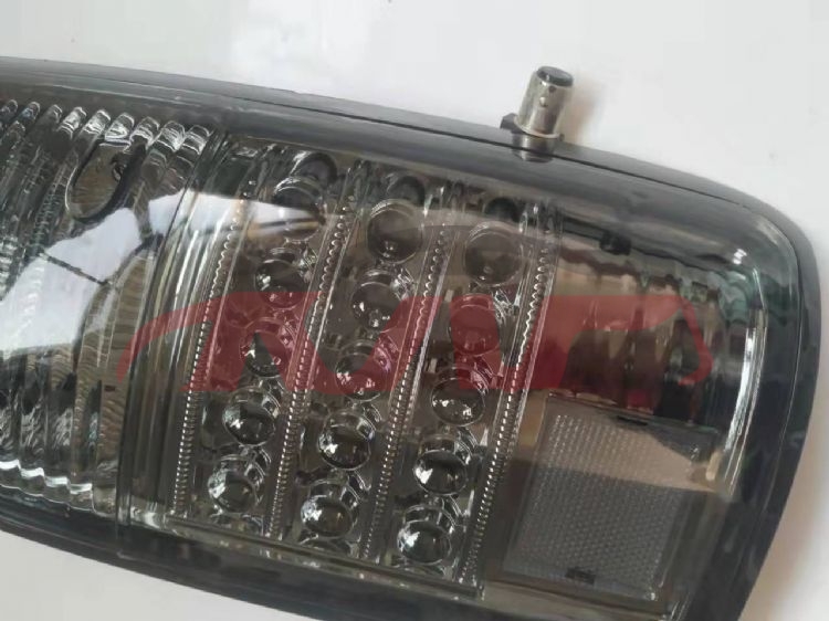 适用于丰田201990 款兰德酷路泽FJ82 尾灯，改装款LED，10对起订 , 兰德酷路泽 汽车车身配件价格, 丰田 汽车配件-