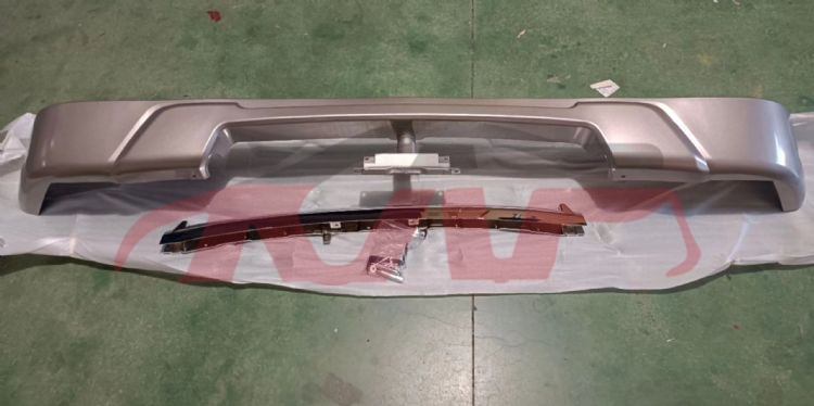 适用于丰田201998-2004 兰德酷路泽 FJ100&nbsp;前杠下巴  06-带小支架/香槟色&nbsp;, 兰德酷路泽 汽车配件, 丰田 保险丝盒盖-