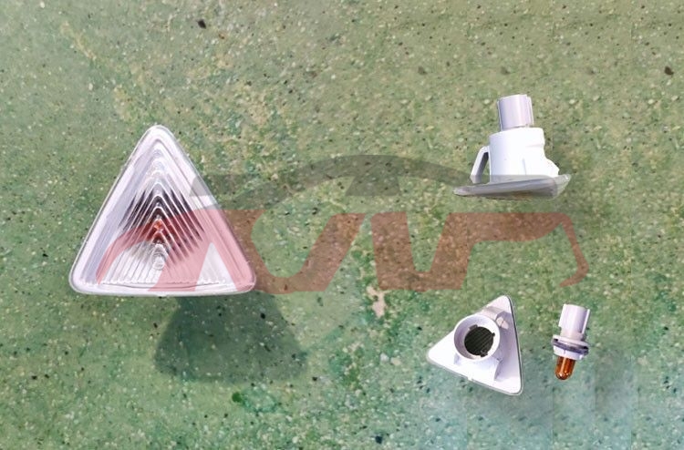 适用于边灯&nbsp;边灯_白，三角形，带灯头_10&nbsp;MR957363, 底盘件产品 汽车配件,  叶子板灯-MR957363