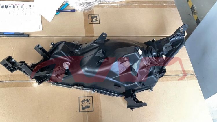 For Toyota 18842019 Hiace&nbsp;head Lamp, Manual White Lhd/rhd Small Hole&nbsp;l:81170-26b10 R:81130-26b10, Hiace Car Parts Discount, Toyota  Auto Headlights-L:81170-26B10 R:81130-26B10