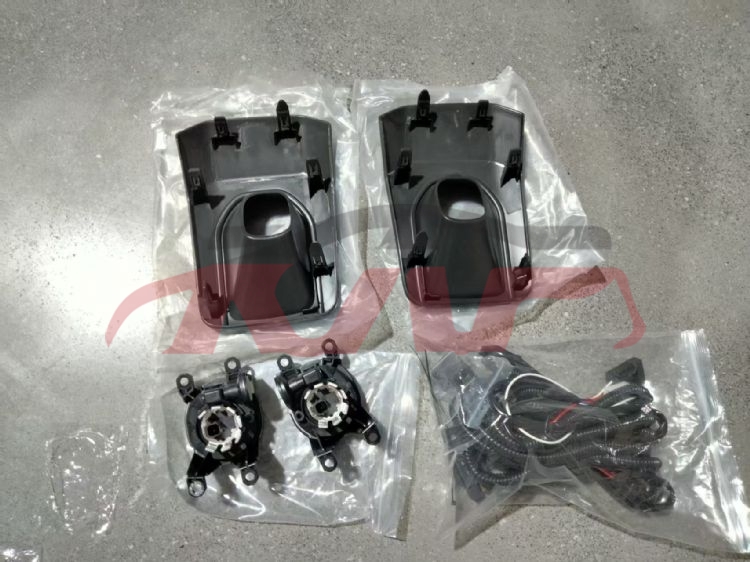 For Toyota 20382021 Hilux Rocco&nbsp;fog Lamp Assy W/silver Fog Lamp Cover&nbsp;, Hilux Car Accessorie Catalog, Toyota   Rear Fog Lamp-