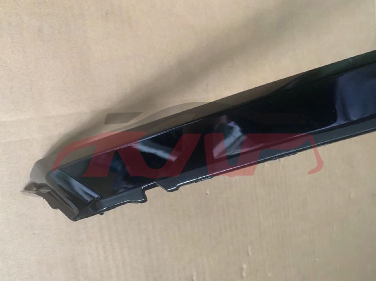 适用于丰田2018-2020 凯美瑞SE，美版&nbsp;大灯饰条，烤漆款&nbsp;OE：5271206100、5271306100, 丰田 前杠导流板饰条, 凯美瑞 汽车配件价格-OE：5271206100、5271306100