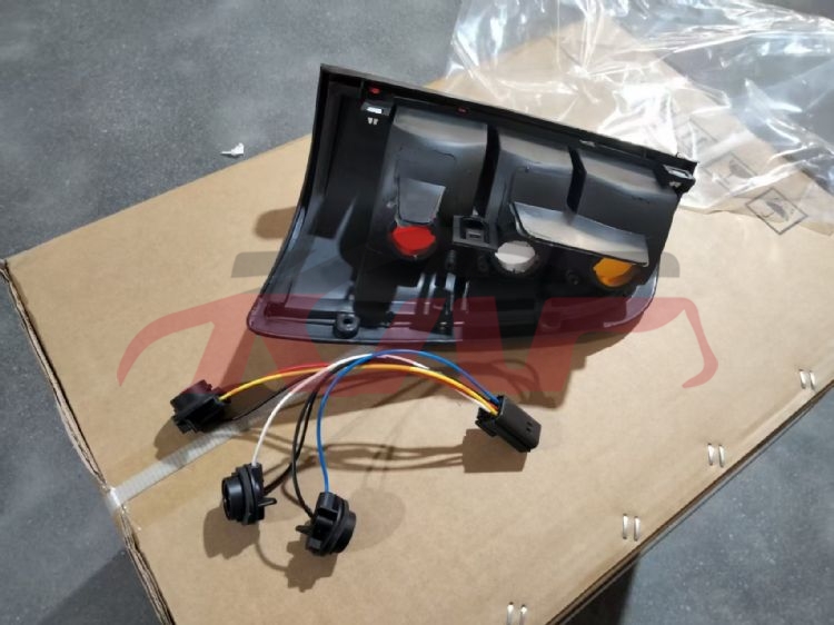 For Isuzu 166489-94&nbsp;tail Lamp&nbsp;, Pick Up Kb26 Car Parts, Isuzu  Auto Part-