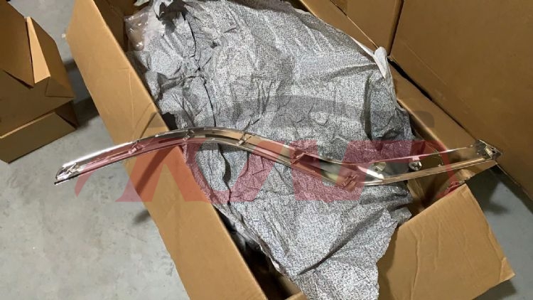 适用于丰田2021 奔跑者&nbsp;大灯电镀饰条低配&nbsp;, 丰田 尾灯亮条, 奔跑者 预付款汽车配件-