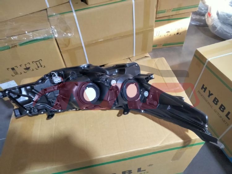 For Toyota 11812017 Corolla  Meddle East&nbsp;head Lamp W/chrome Strip&nbsp;l:81550-02r60  R:81110-02r60, Toyota  Car Headlight, Corolla Auto Parts-L:81550-02R60  R:81110-02R60