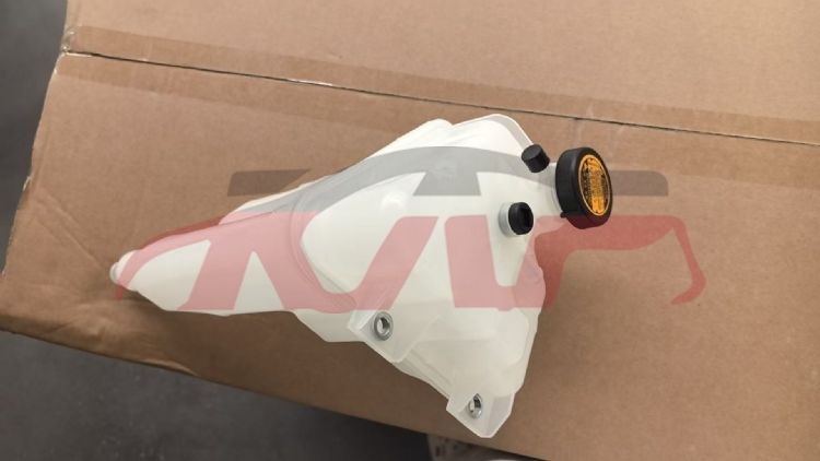 For Toyota 2312015 Hilux Revo&nbsp;auxiliary Kettle&nbsp;164700l083   16470-0l111, Hilux Parts For Cars, Toyota  Padiator Tank-164700L083   16470-0L111