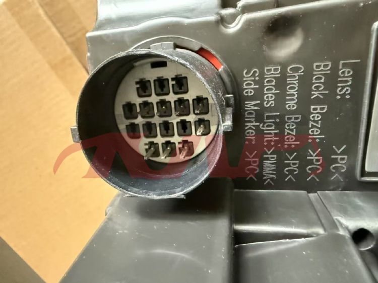 For Land Rover 1218range Rover Vogue 2016&nbsp;head Lamp, 8pin&nbsp;89908776, Land Rover  Car Headlamps Bulb, Range Rover  Vogue Car Accessories Catalog-89908776