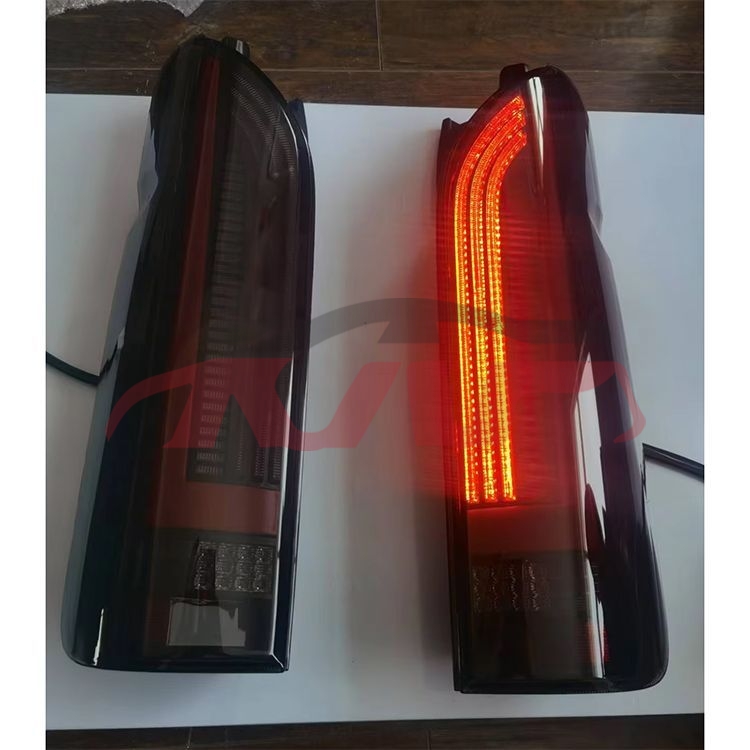 For Toyota 2572005 Hiace&nbsp;tail Lamp&nbsp;, Hiace Auto Parts, Toyota  Auto Part-