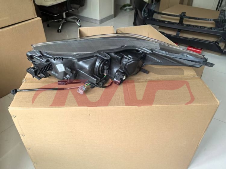 For Toyota 5752016-2017 Innova&nbsp;head Lamp, High Type&nbsp;, Innova  Car Parts Discount, Toyota  Car Headlamps-