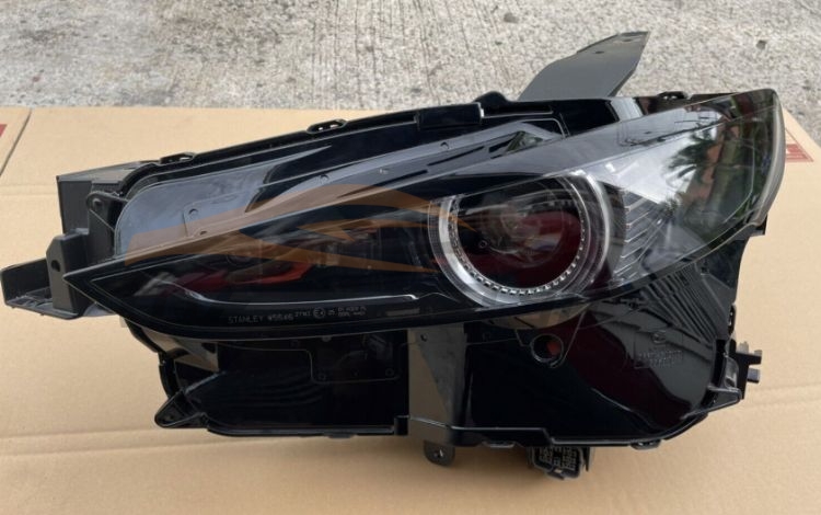 适用于马自达MAZDA CX-30  2020 HEAD LAMP，白色, 高配 DHB4-51030/040, 马自达CX-30 汽车配件, 马自达 汽车配件-DHB4-51030/040